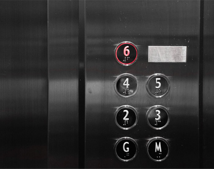 معنای حروف در دگمه های آسانسور